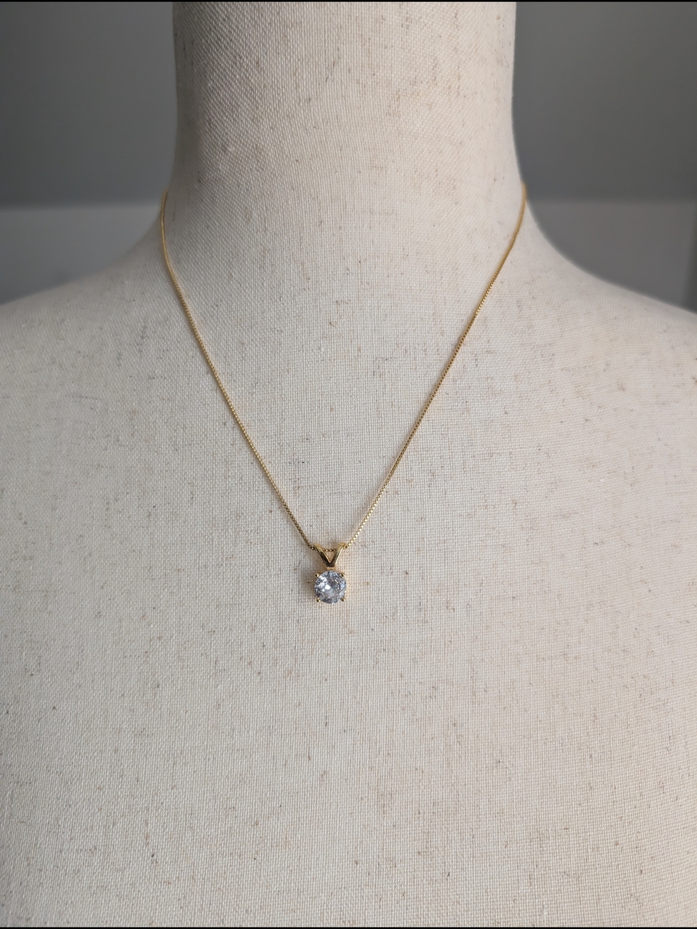 2 carat Gold Solitaire Moissanite Pendant Necklace Moissanite (Gold over Silver) - Picture 5 of 11